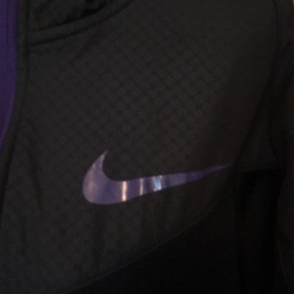 Nike Therma fit Jacket💜 - Picture 3 of 10